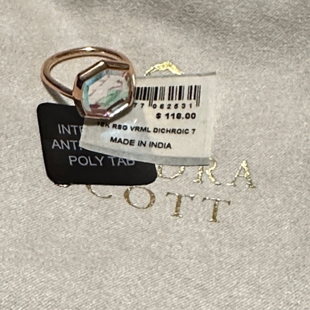 Kendra Scott Iridescent Rose Gold Ring